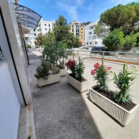 A Casa Di Michele, Bilocale A 2 Minuti Da Pizzomunno Apartment